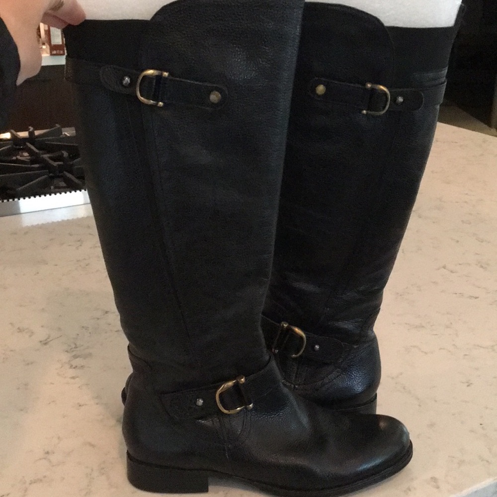 Black boots!!